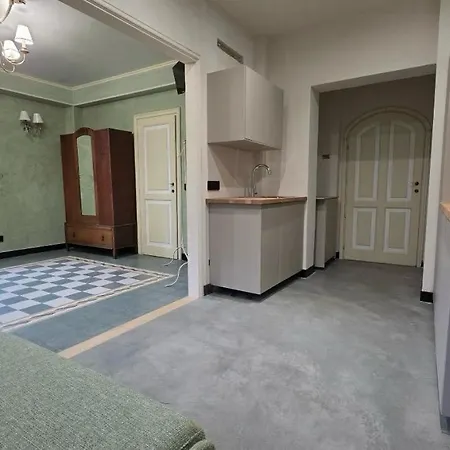 Ferri Aparthotel Janov